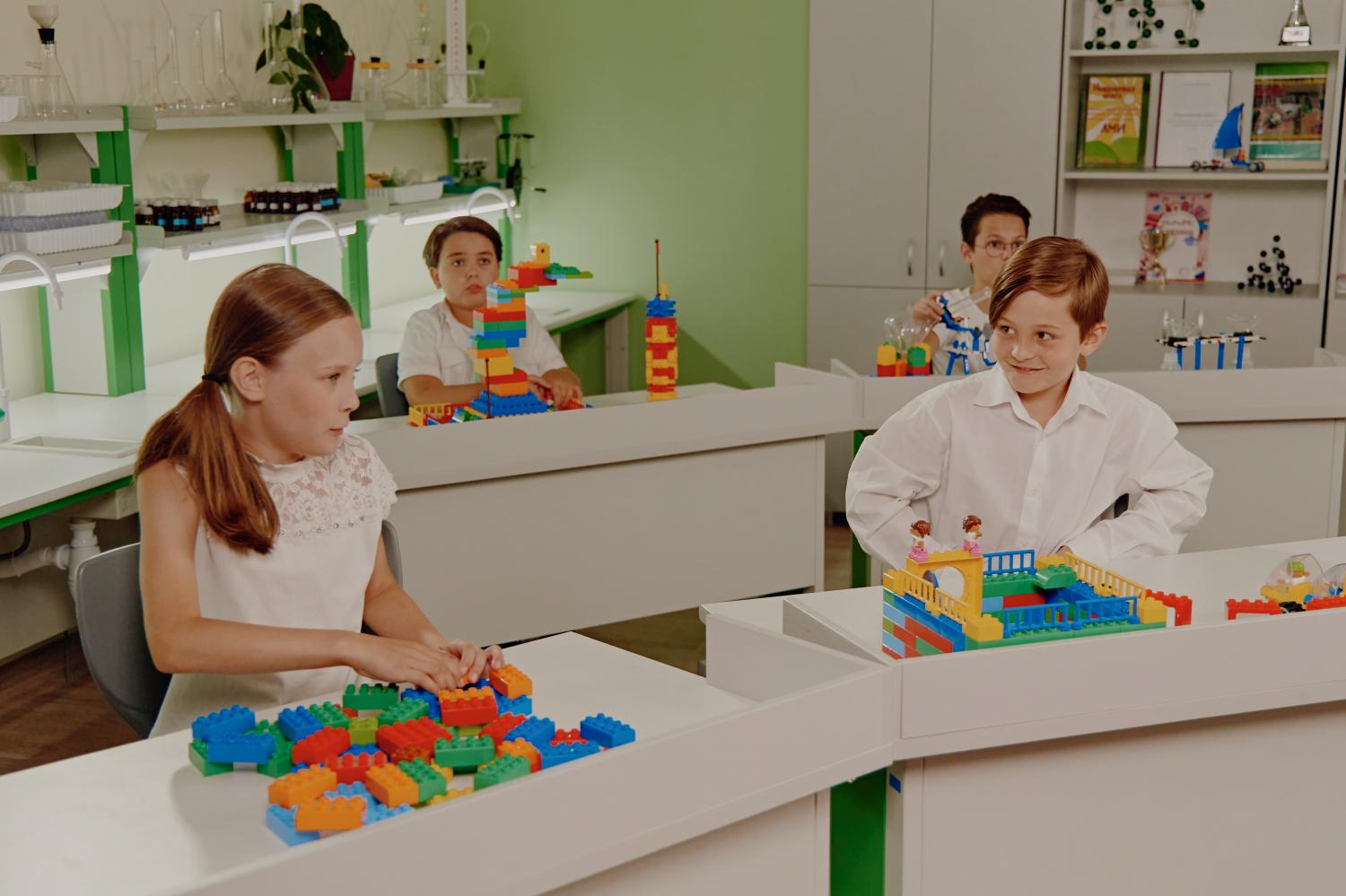 Инженерный кабинет в детском саду. Лева конструирование, механика и робототехника без компьютера (группа 6 человек) арт. master2